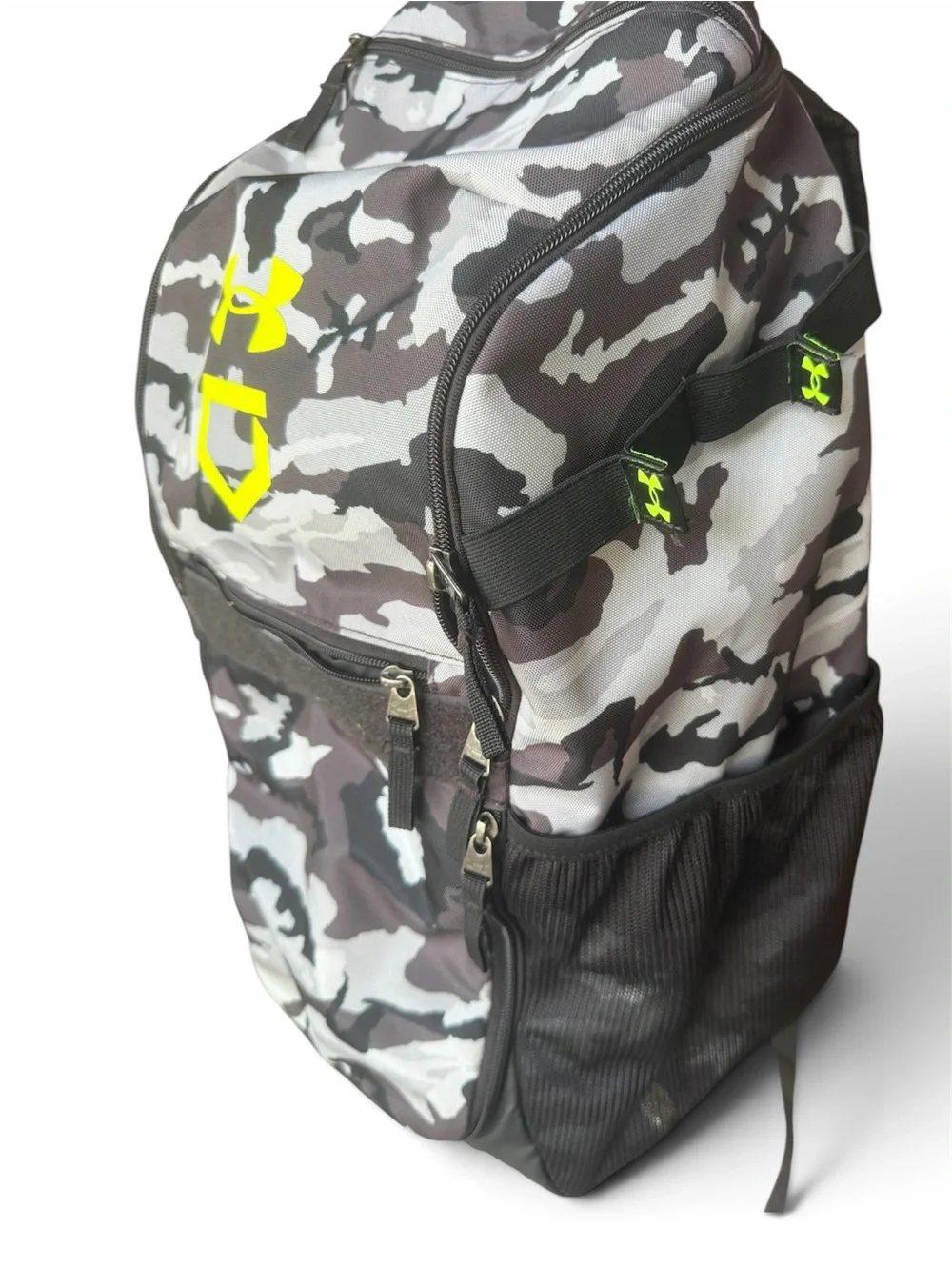 Under Armour Men/Boy  Gray Black Camo Baseball backpack